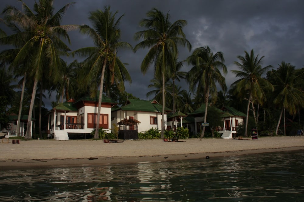 Seetanu Bungalows 4/68