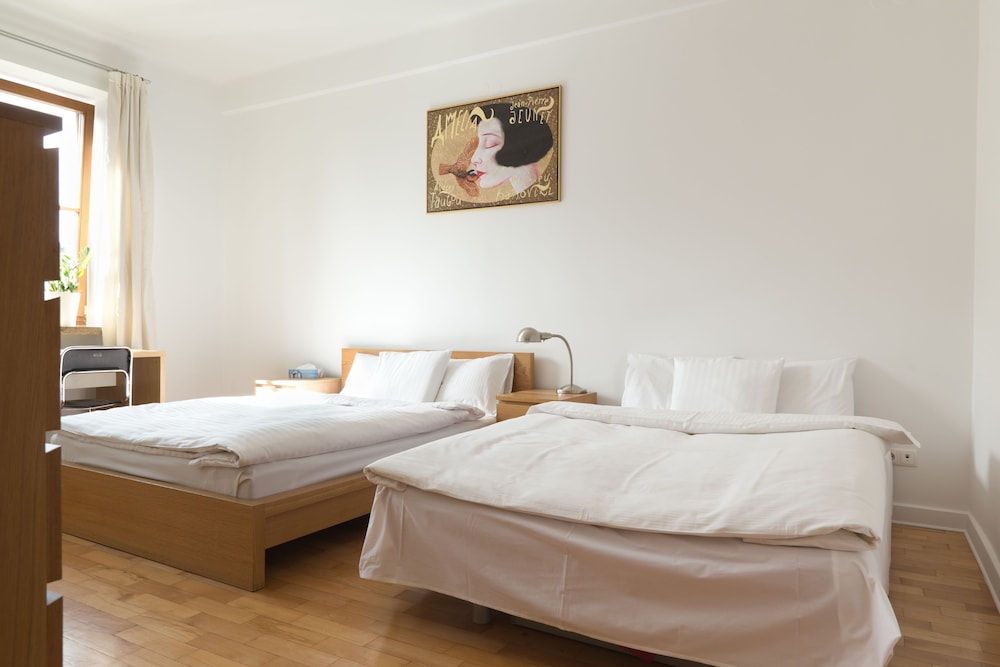 1 BEDROOM, DELUXE, APARTMENT