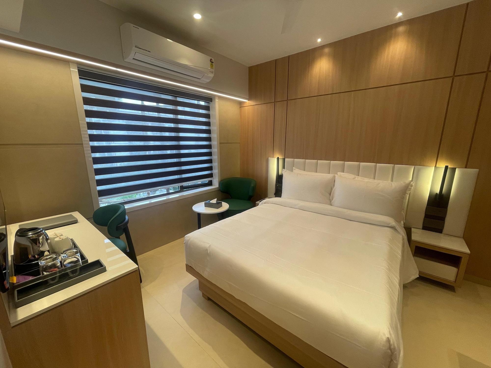 Galaxy Hotel 25/45