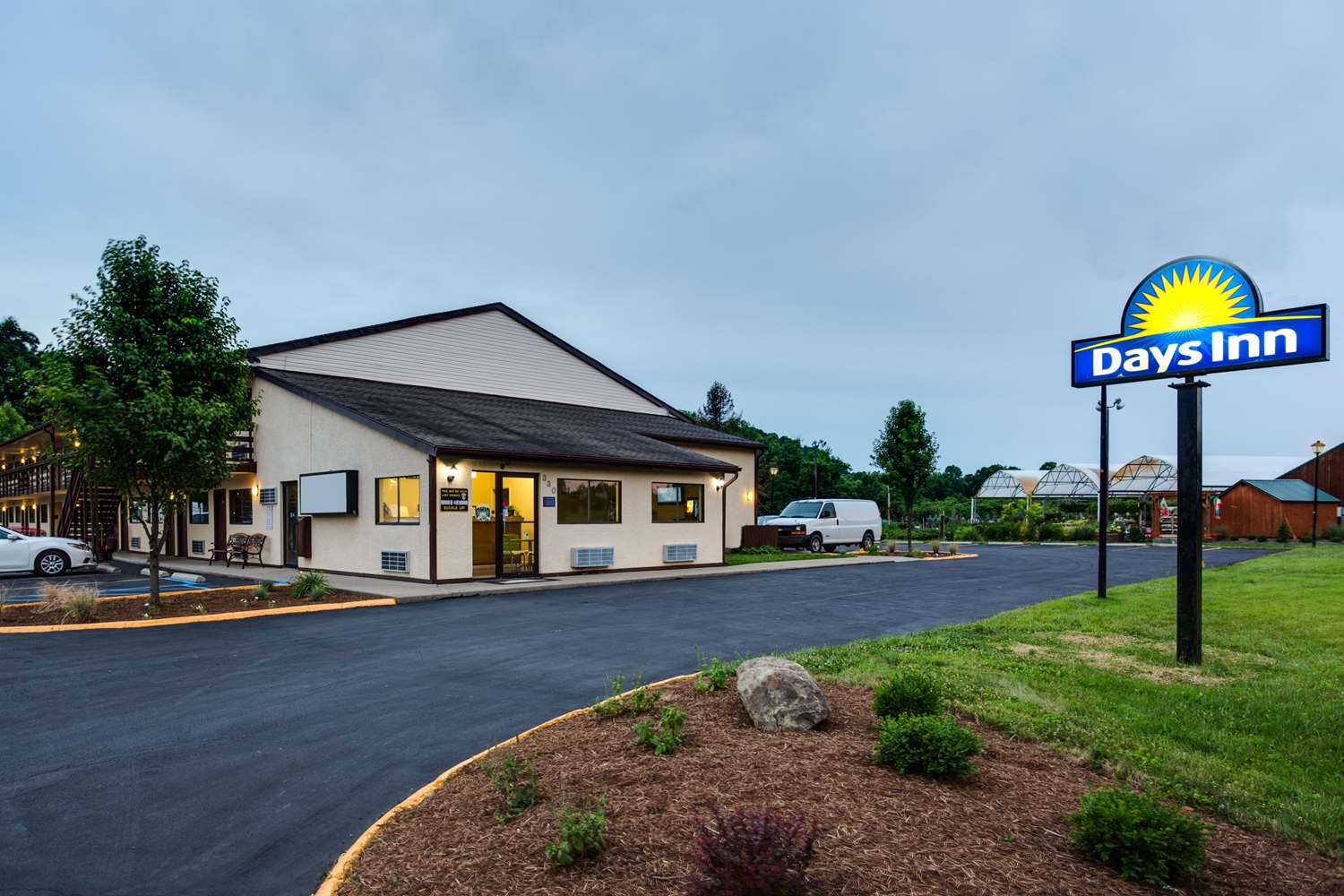 Days Inn By Wyndham Athens 12/14