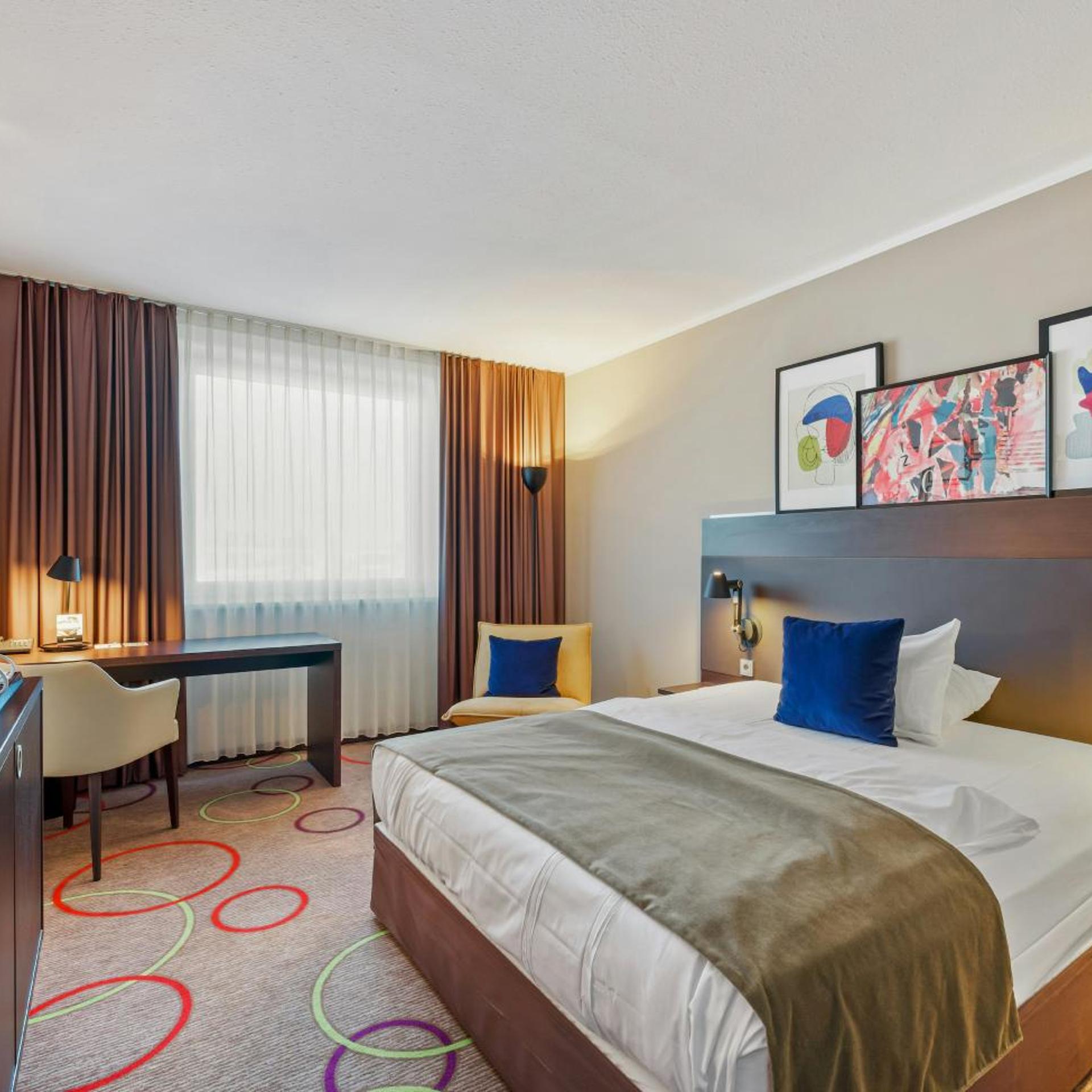 Executive, King Bed
