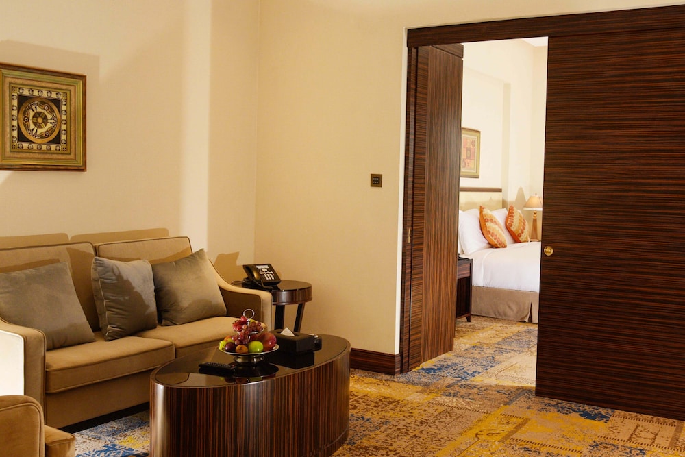 فندق ورويك الخبر(Warwick Al Khobar Hotel) 43/75
