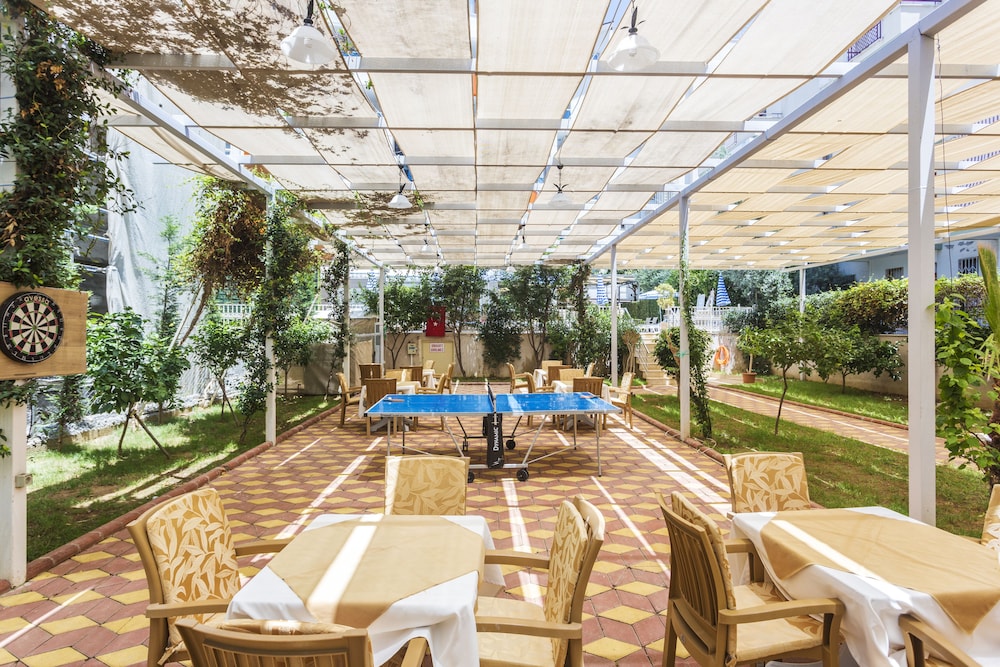 Lonicera City Hotel 44/58