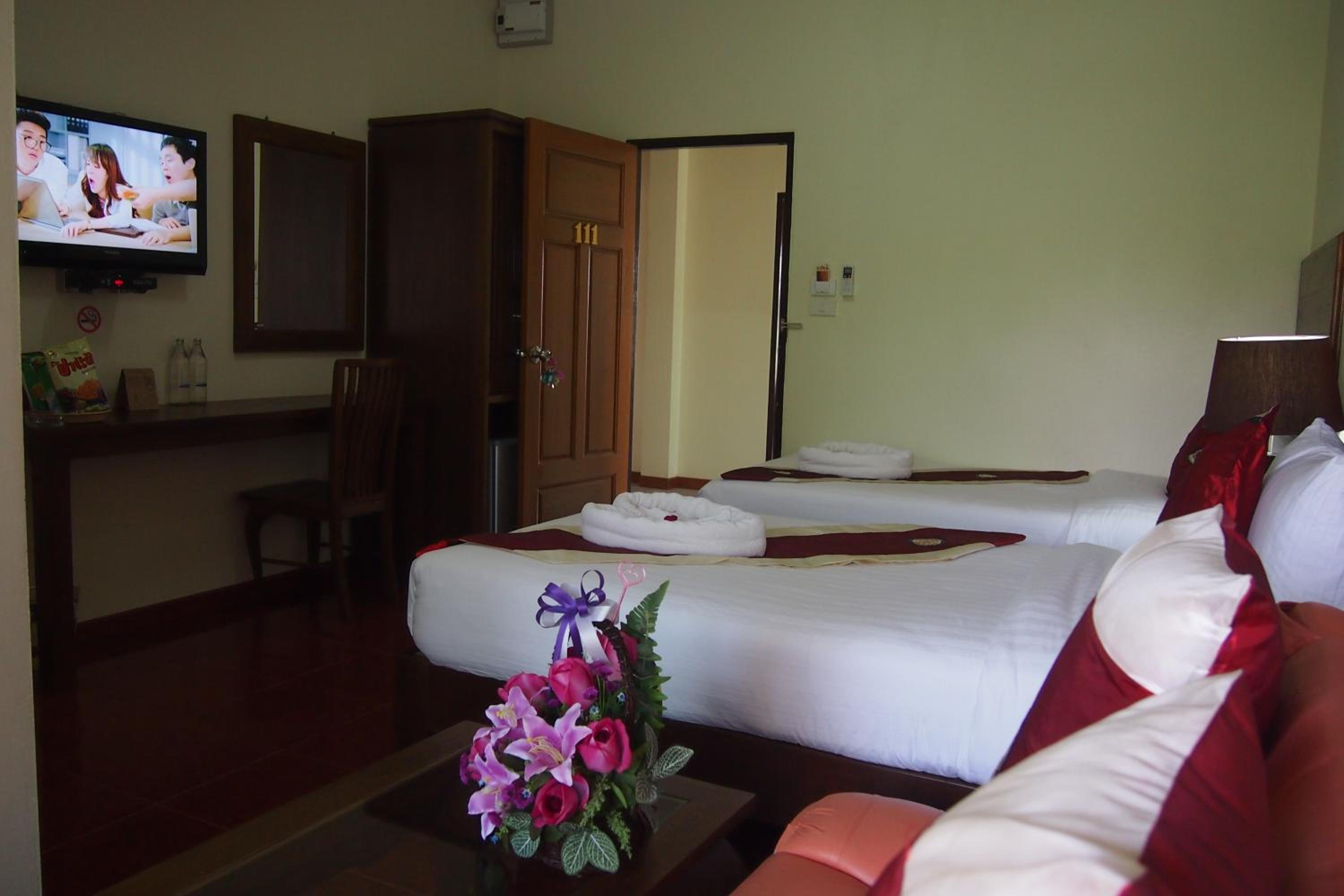 Ruen Narisara Resort 24/75
