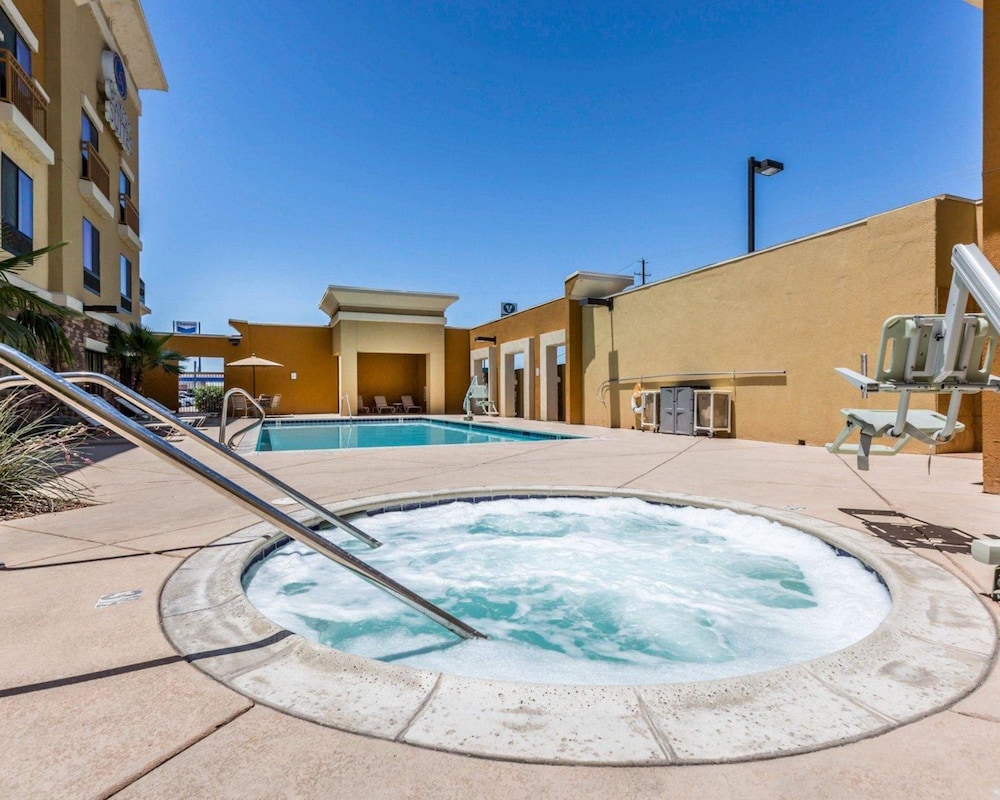 Comfort Suites Blythe, CA
