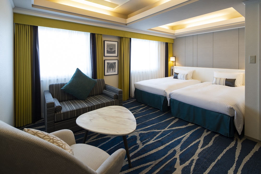 DELUXE, TWIN BEDS