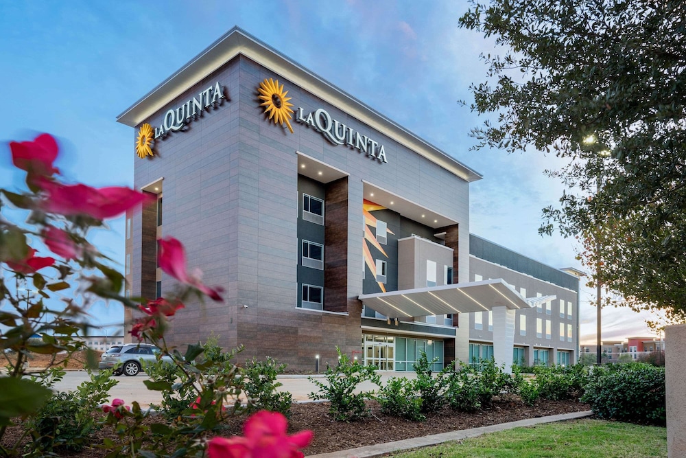 La Quinta Inn & Suites by Wyndham Katy 5/43