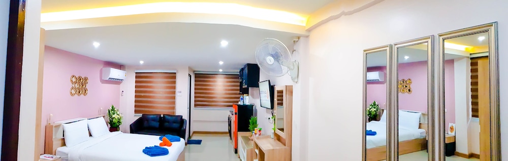 Ambrosial Suites 13/42