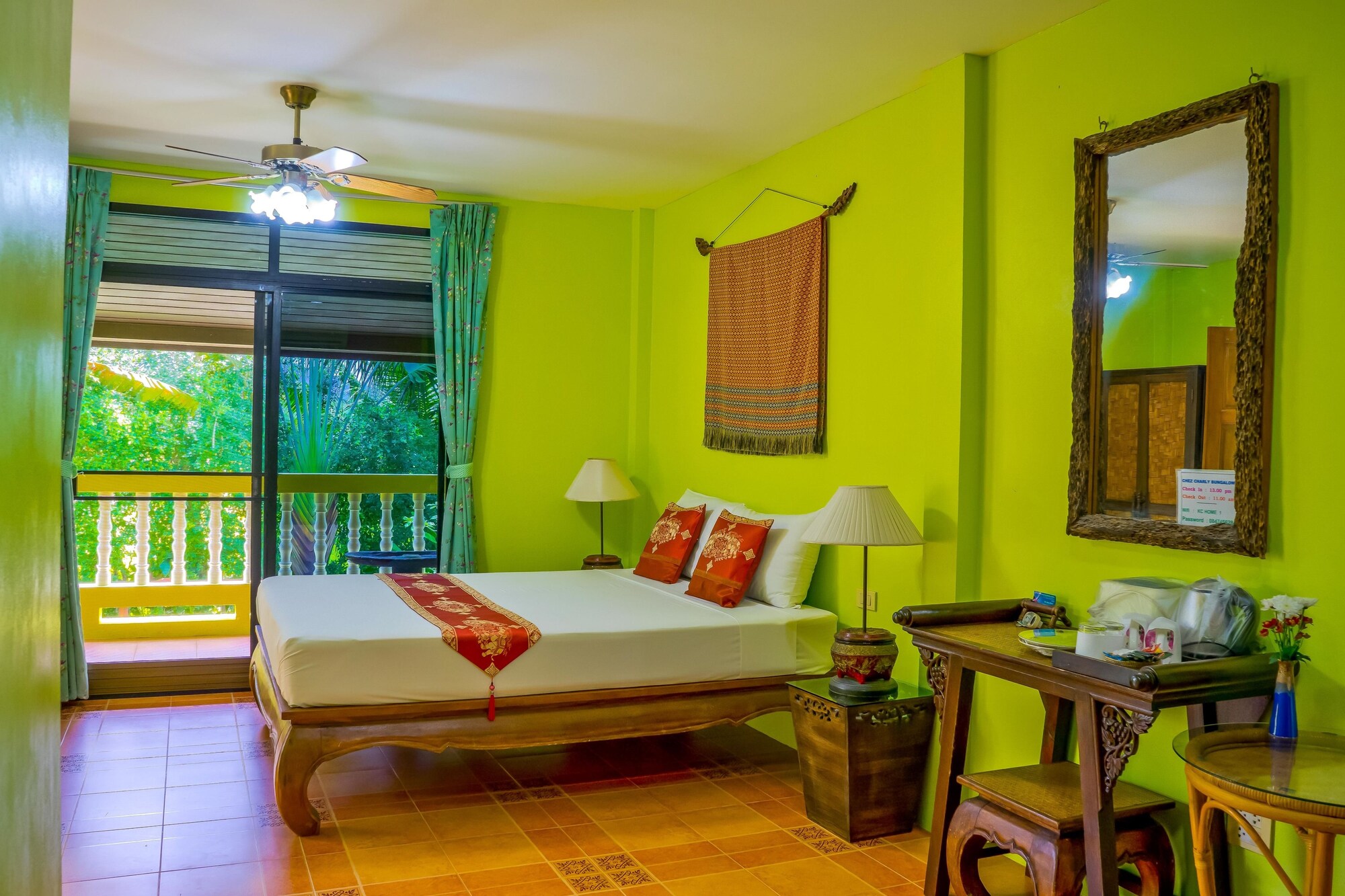 BUNGALOW, UP LEVEL