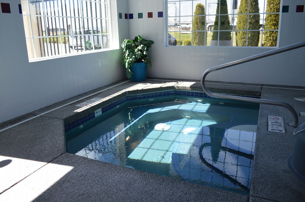 Best Western Plus Liberty Lake Inn 40/50