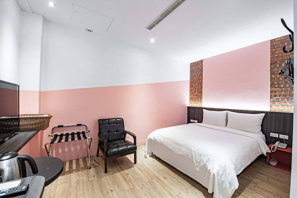 Here B&B 14/34