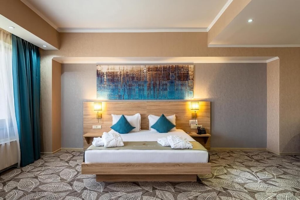 Renion Park Hotel 5/34