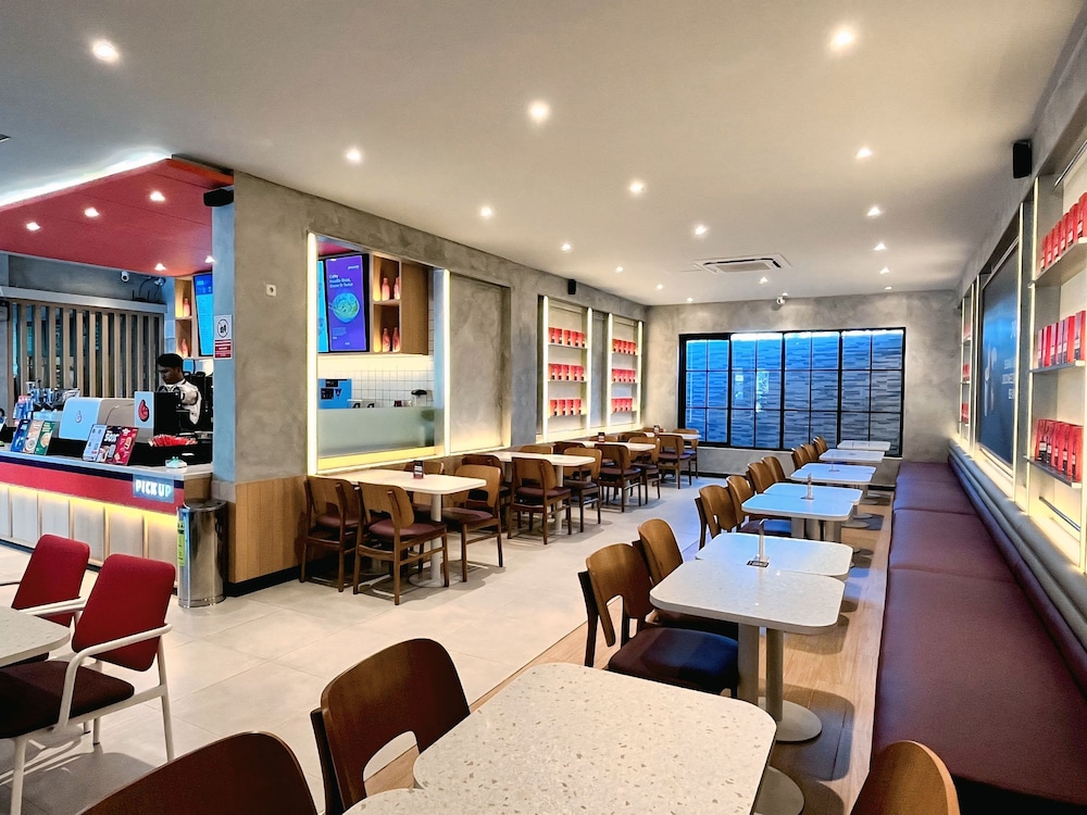Avira Hotel 56/66