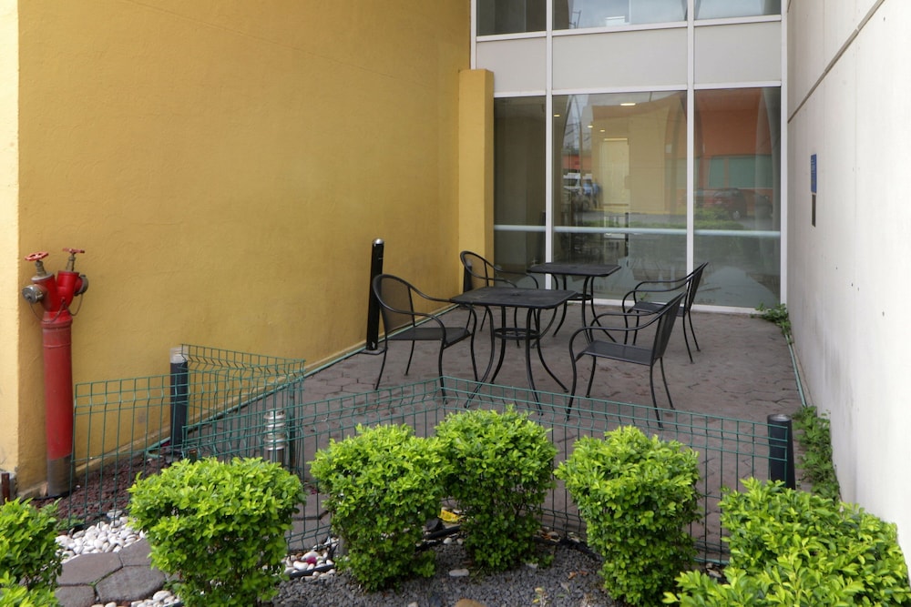 City Express by Marriott Nuevo Laredo 56/58