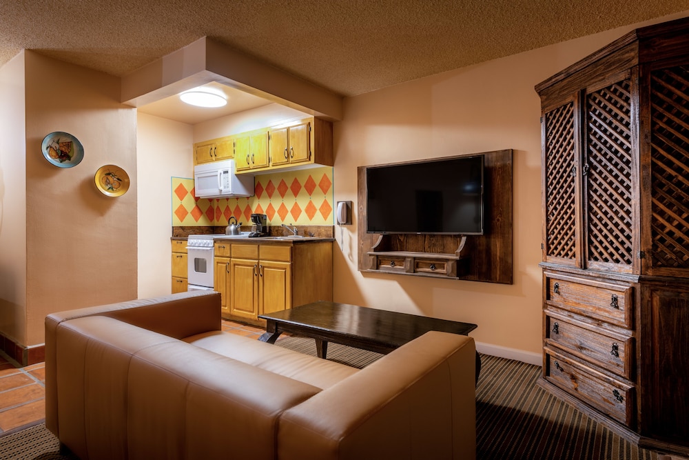 Hotel Pepper Tree Boutique Kitchen Studios Anaheim 46/68