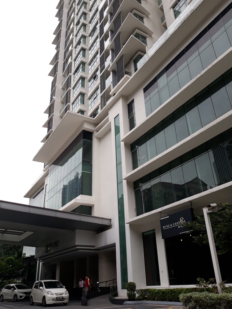 Suasana Suites Bukit Ceylon 5/50