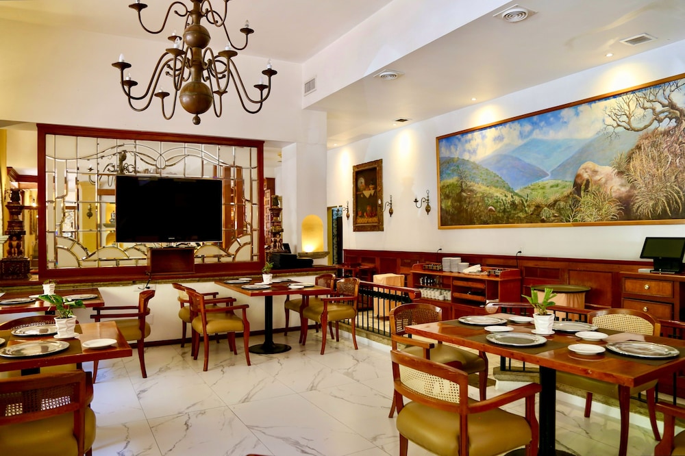 Hotel De Mendoza 38/57