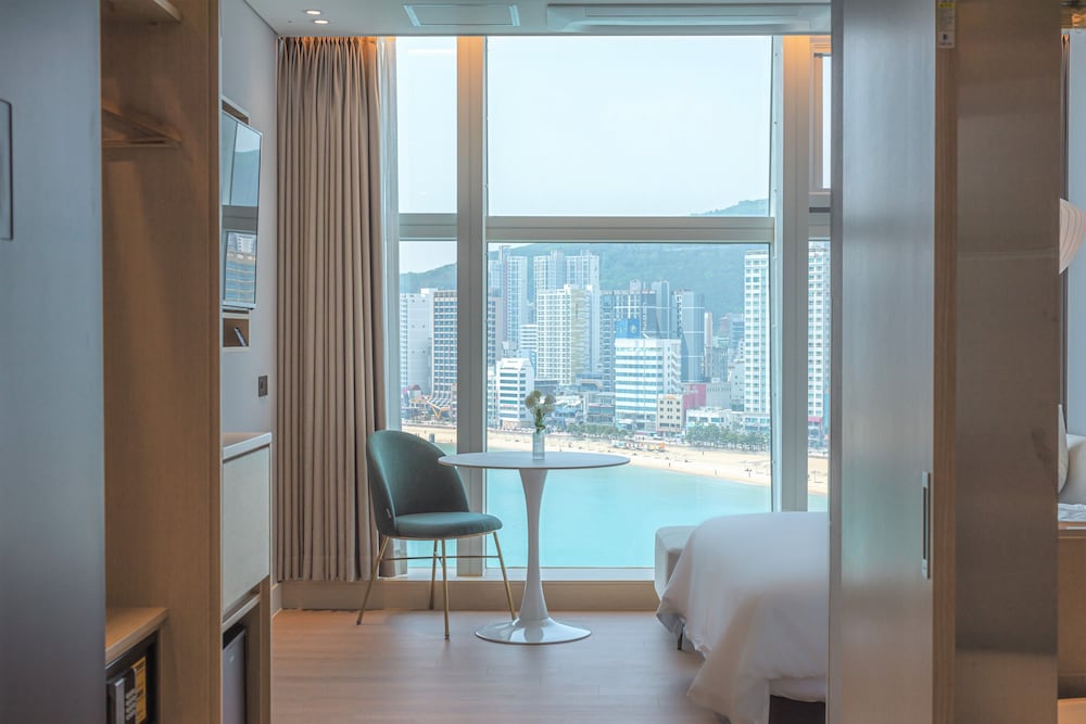 The Marine View Hotel 34/50