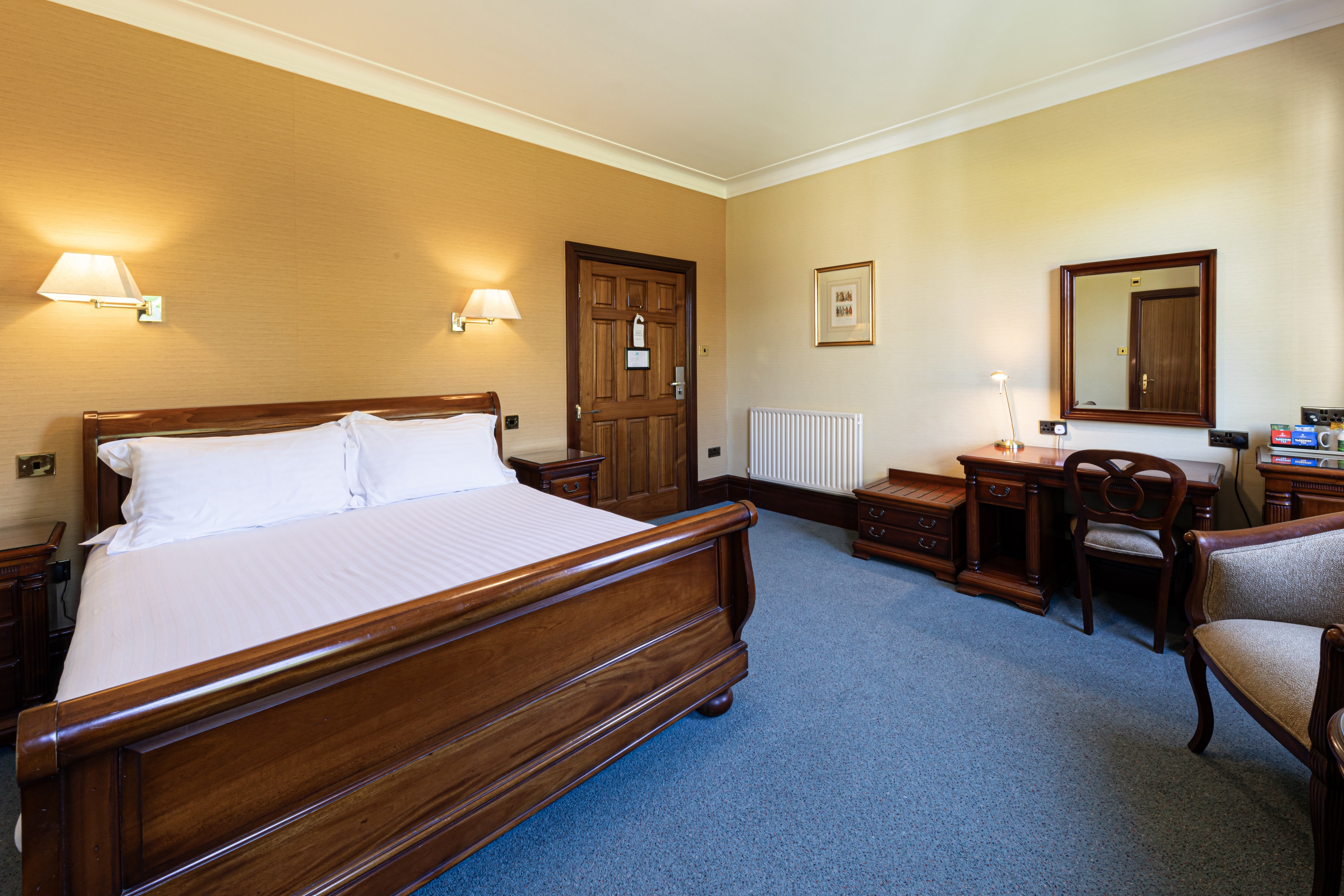 Lake District Castle Inn 5/50