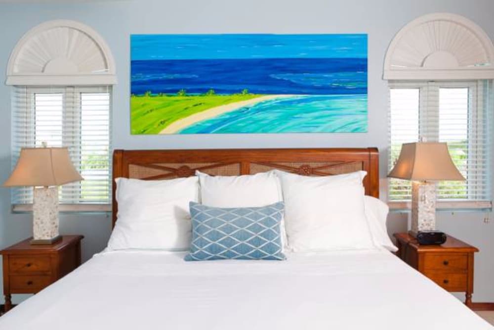 Condo, Deluxe, King Bed, Pool Access, Garden Area