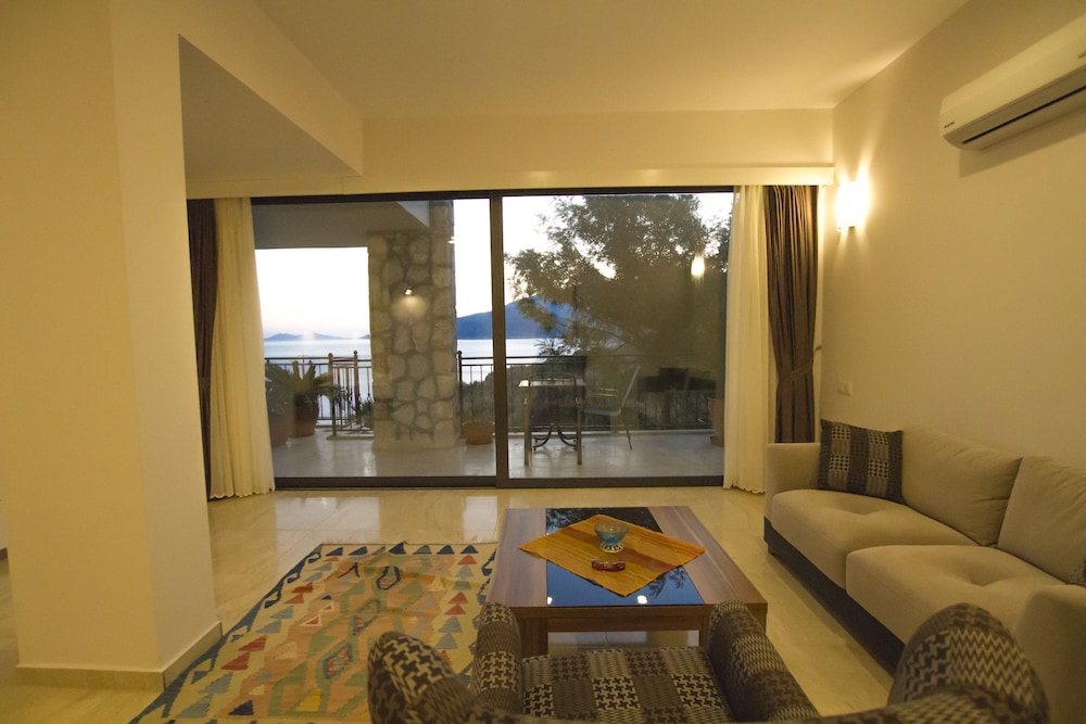 KULUBE HOTEL 27/50