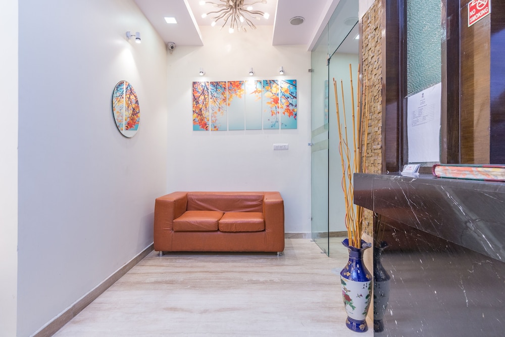 RUPAM HOTEL 8/72