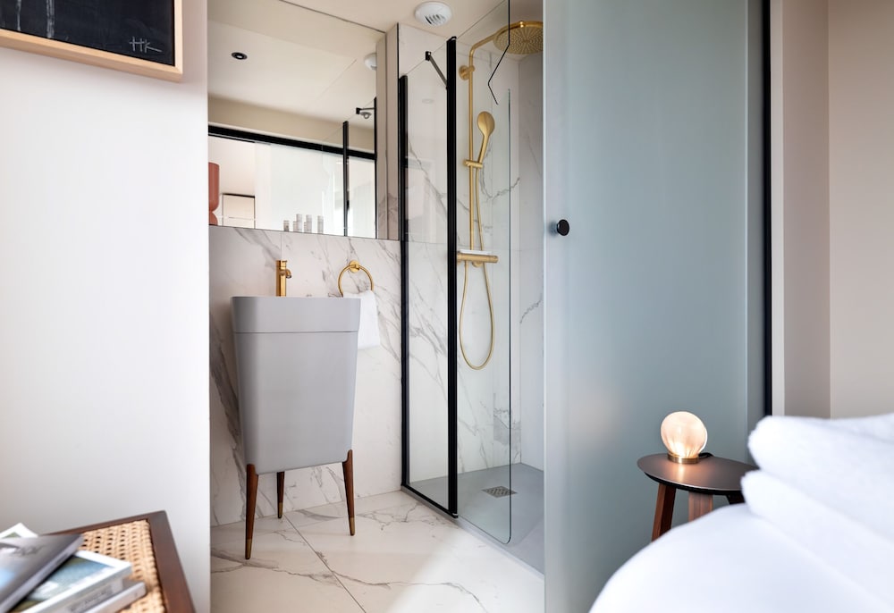 Hebe Hotel 37/41