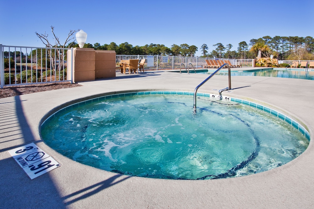 Holiday Inn Express Myrtle Beach-Broadway at the Beach 3/56