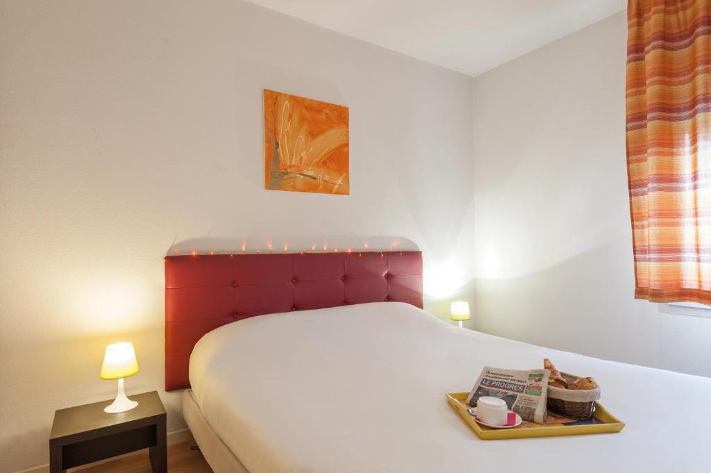 2 Bedrooms, Apartment