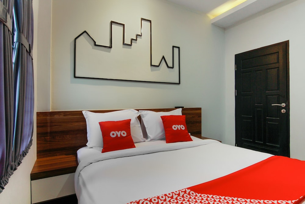 Capital O 3476 Millenium Inn 21/41