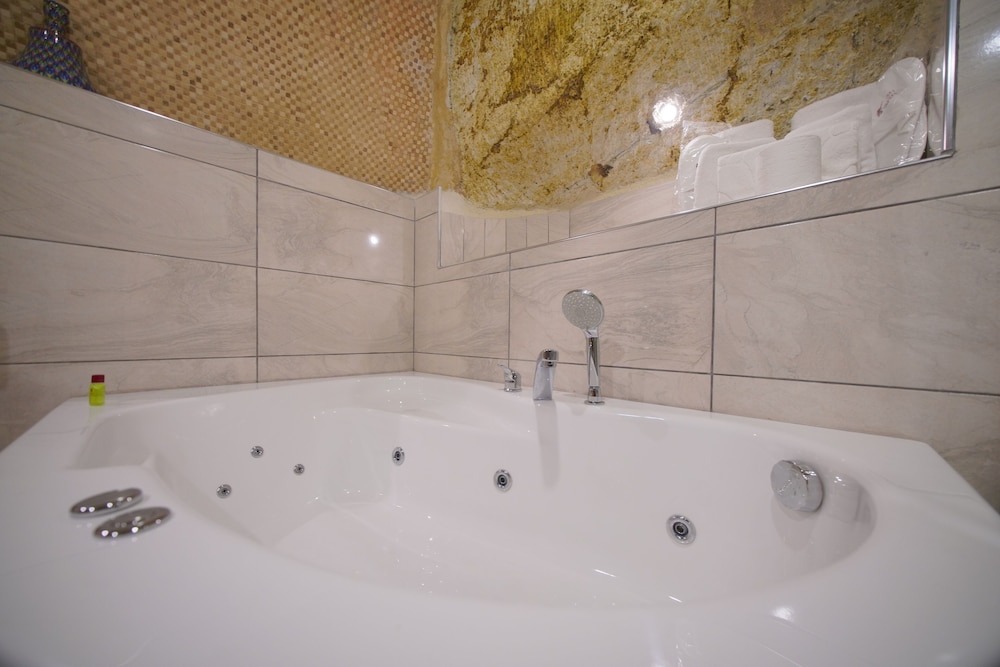 غرفة سوبيريور بسرير كوين، FAIRYLAND CAVE HOTEL 6/7