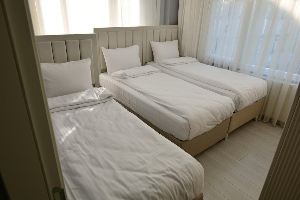 Bright Apart Hotel 12/50