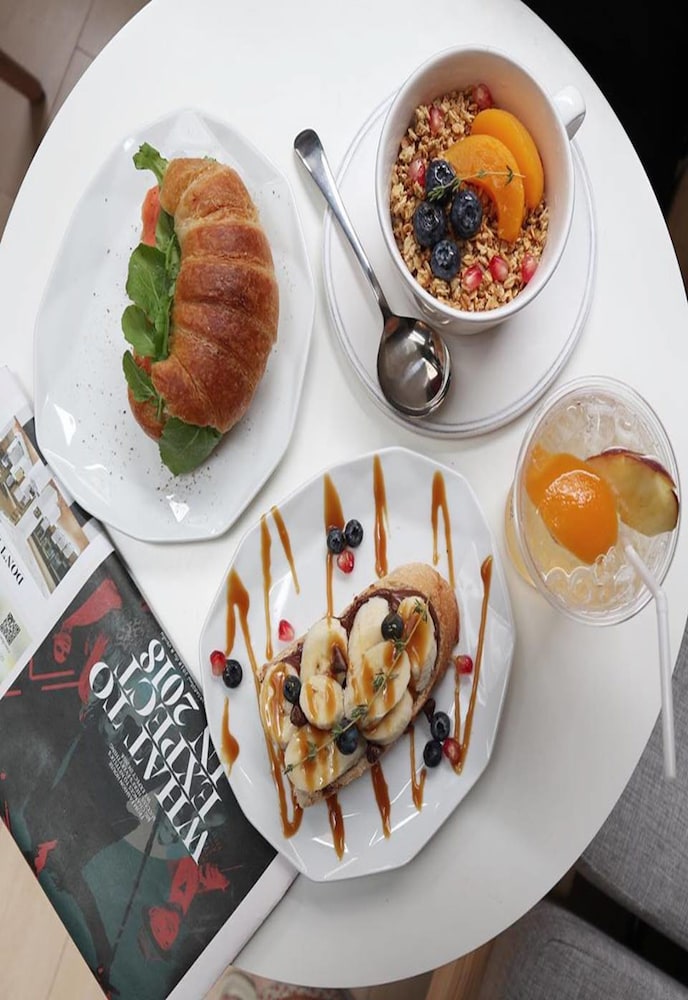 Tales Khaosan Cafe & Hostel 18/20
