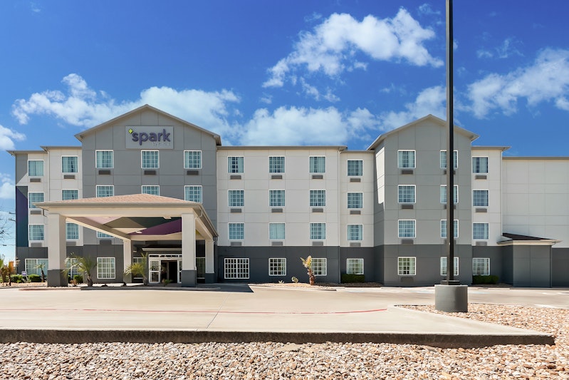 Spark by Hilton Selma 1/17