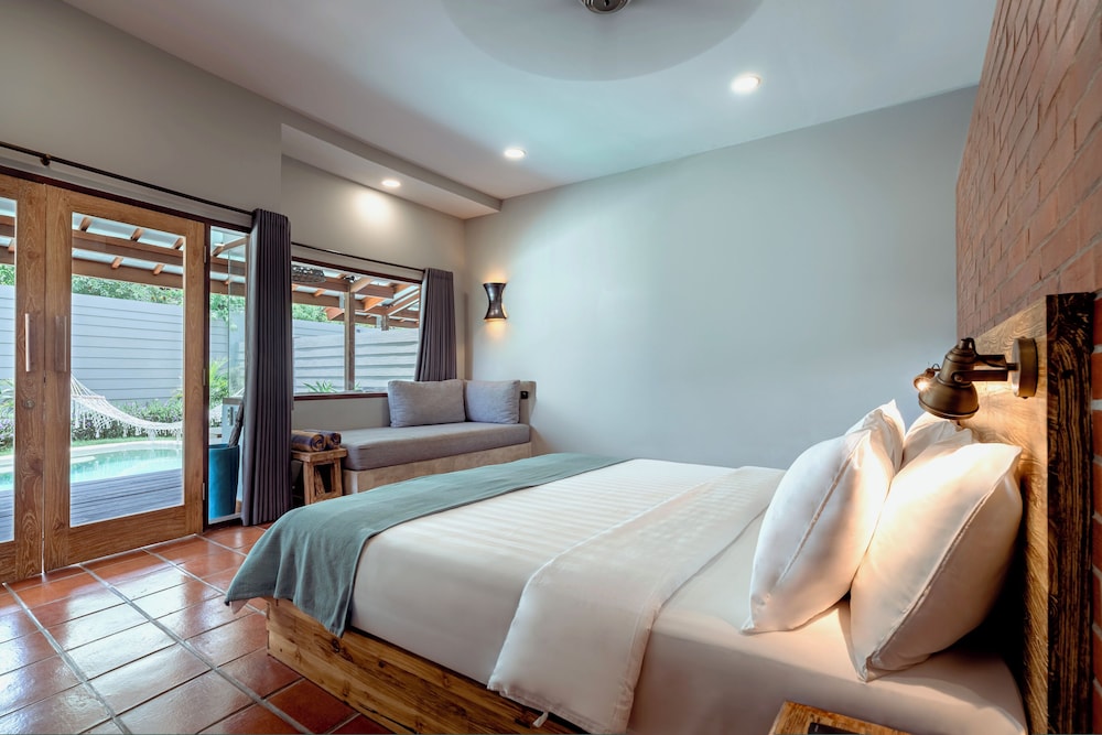 1 BEDROOM, LUXURY, VILLA