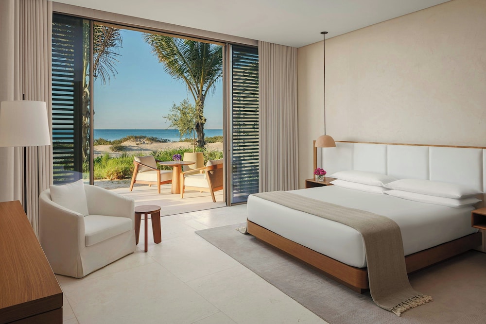 1 Bedroom, Suite, King Bed, Sea View, Terrace
