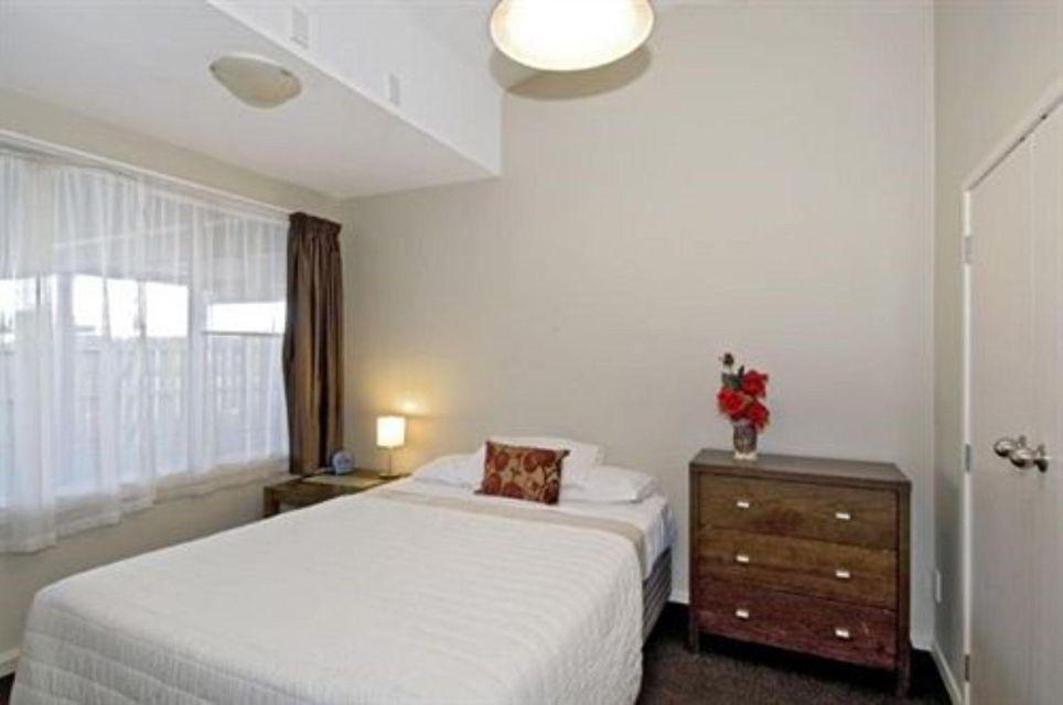 BASIC, SUITE, BATHTUB