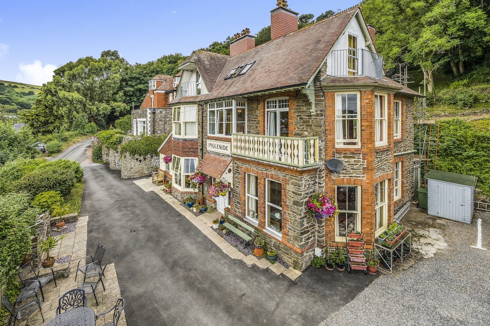 Ingleside Guest House 5/49