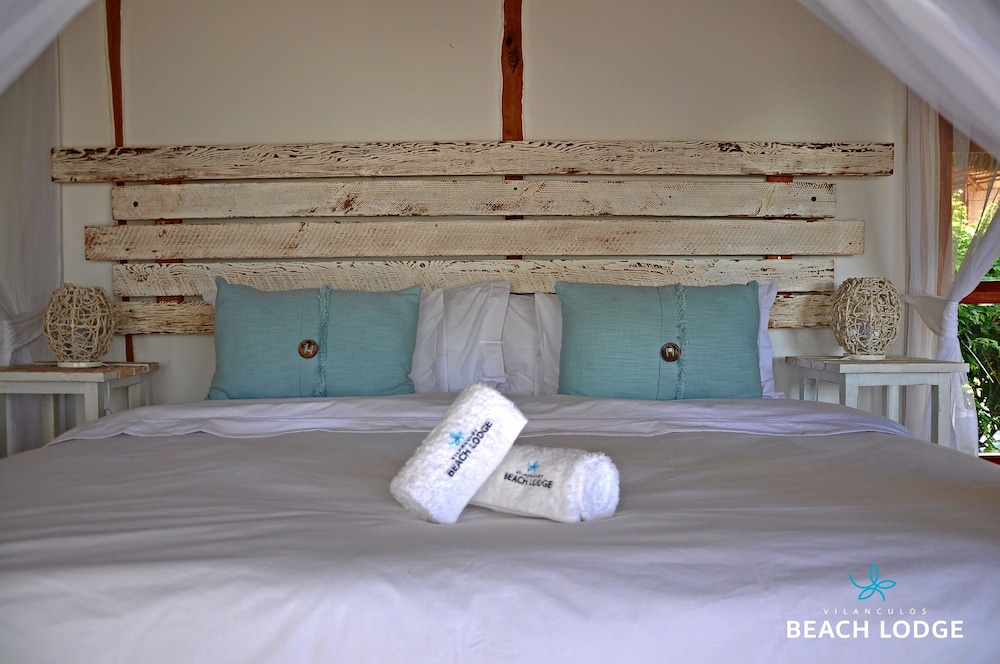 Vilanculos Beach Lodge T 12/50