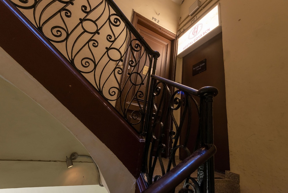 Hostal Plaza Goya Bcn 22/32