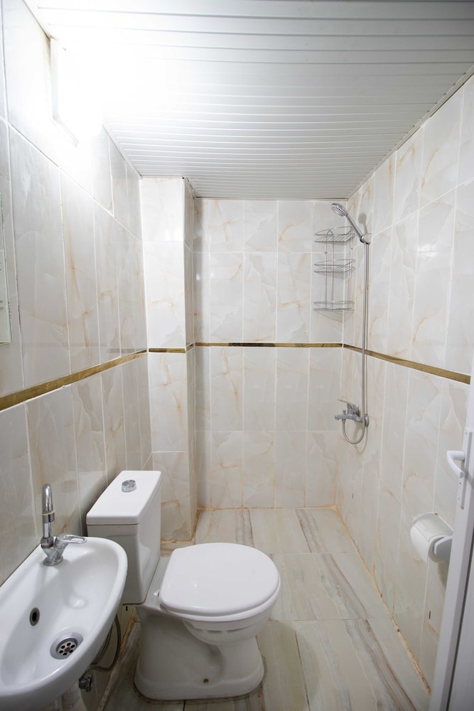 Ersoy Aga Otel 62/66