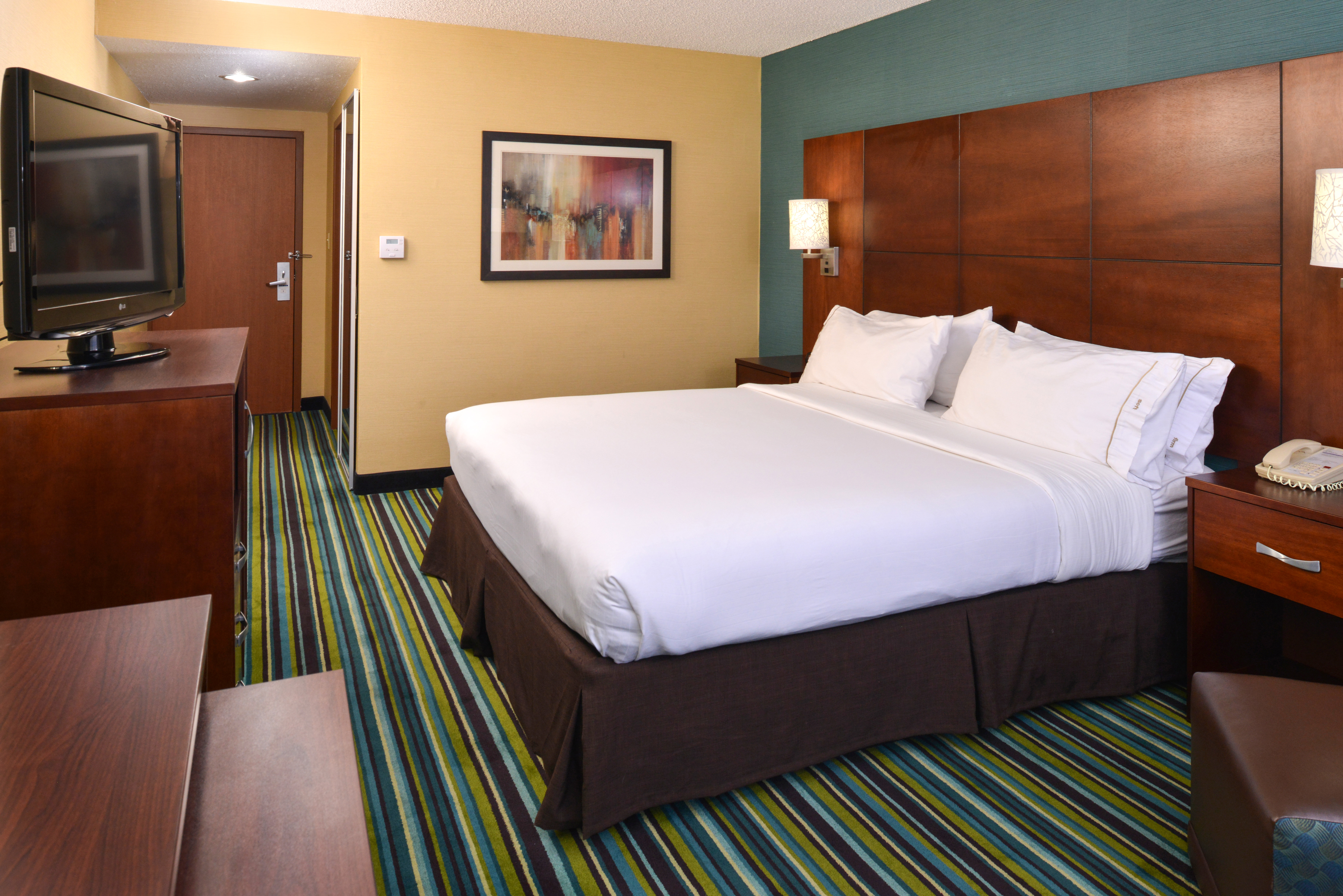HOLIDAY INN EXPRESS FLAGSTAFF 21/63