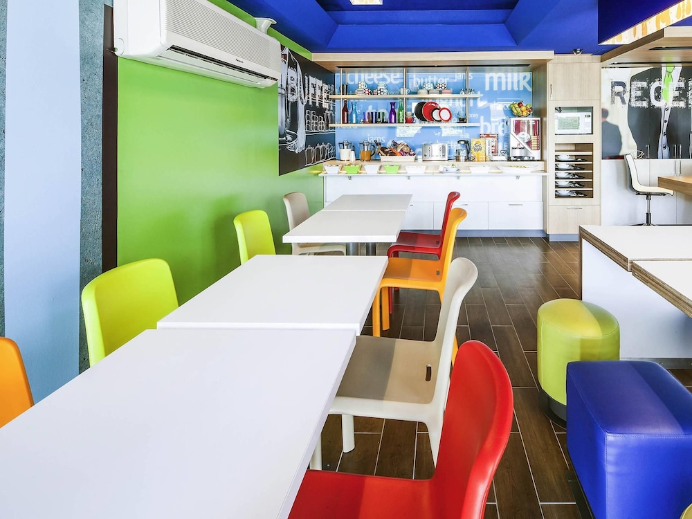 Ibis Budget Dandenong 57/65