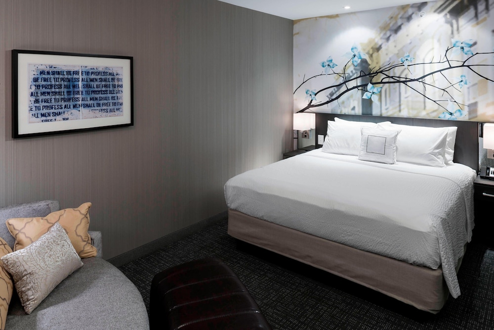 COURTYARD BY MARRIOTT RICHMOND DOWNTOWN 11/39