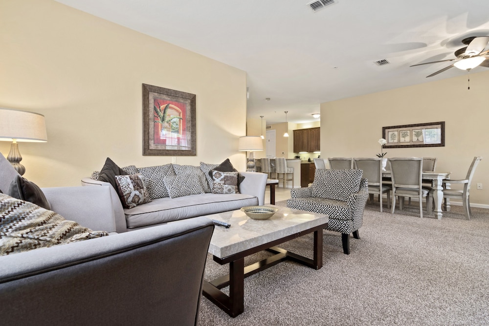 Orlando Resort Rentals near Universal 25/50