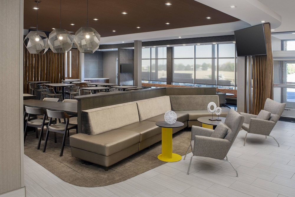 SpringHill Suites by Marriott Loveland Fort Collins/Windsor 23/30