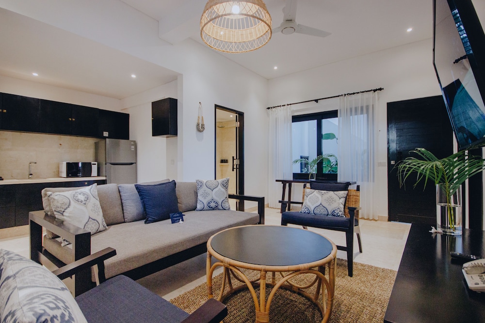 Batu Karang Lembongan Resort and Spa 67/85