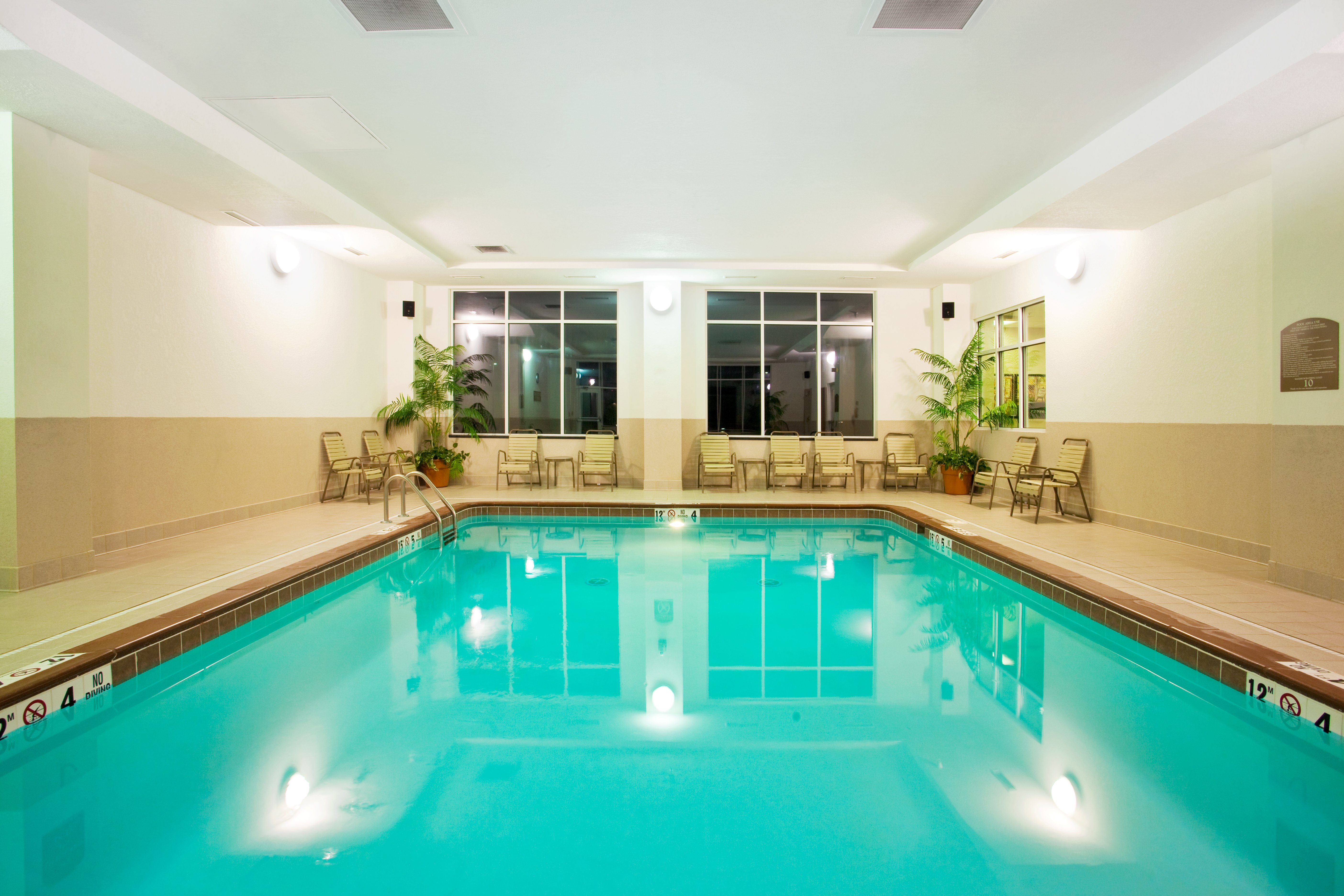 HOLIDAY INN BATTLE CREEK 21/47