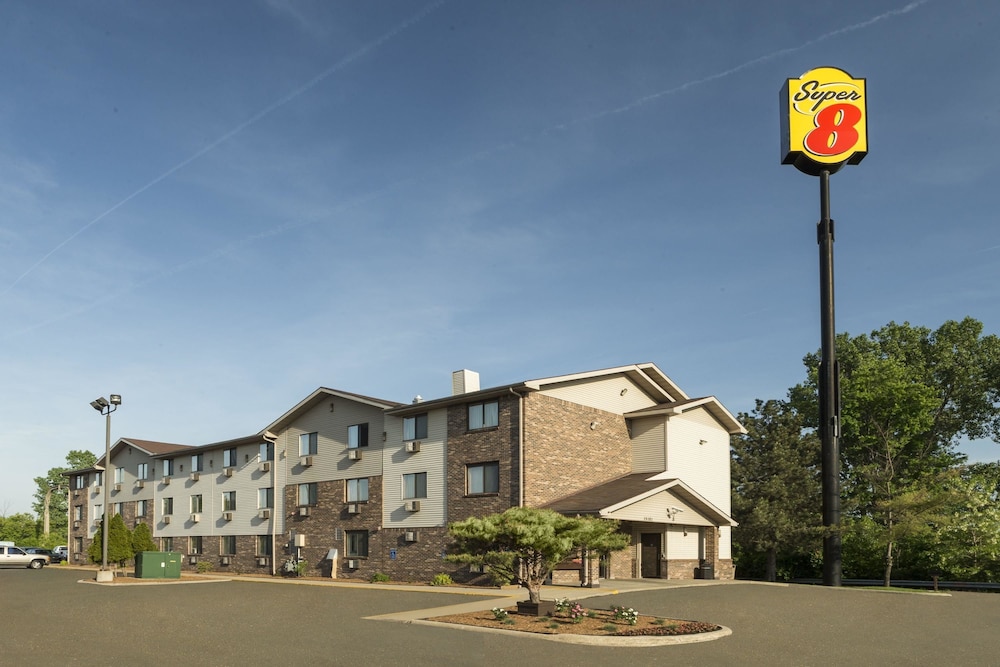 Super 8 By Wyndham Taylor/Detroit Area 2/22