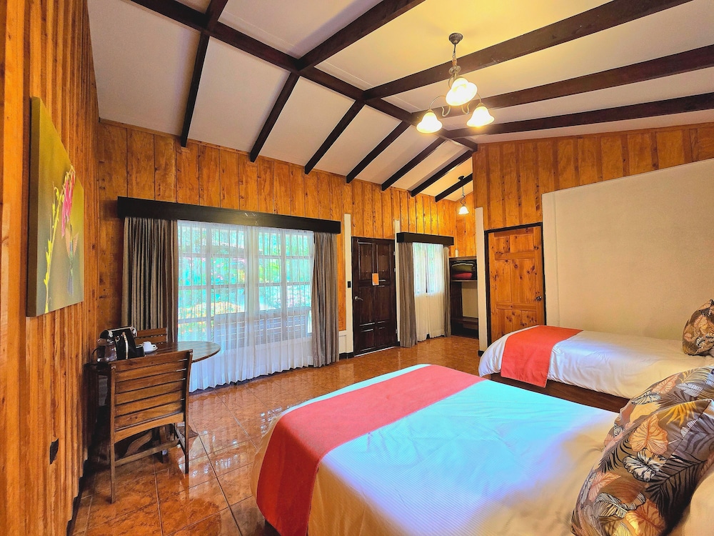 Hotel De Montana Suria 7/50